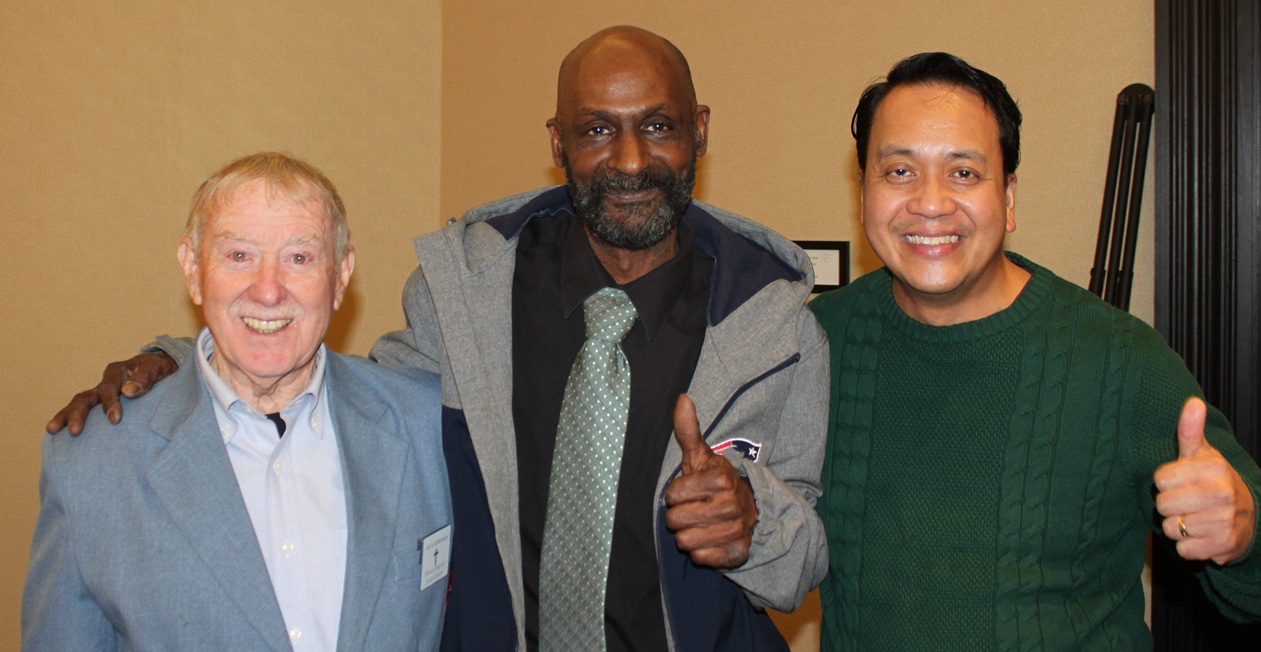 photo of Keith with BBSU members after the meeting